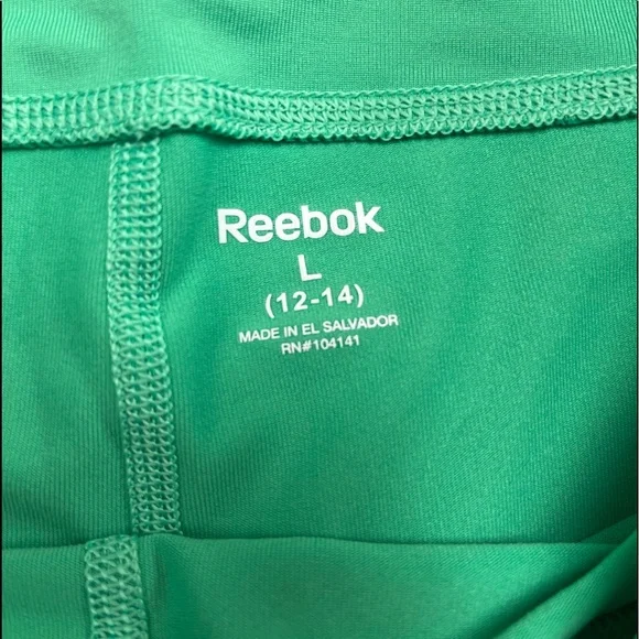 Reebok spandex shorts, size US kids L - Picture 3 of 3
